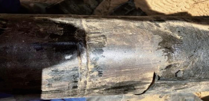 ��Ȼ���ܵ���Ե��ͷ�ĸ�ʴ�����